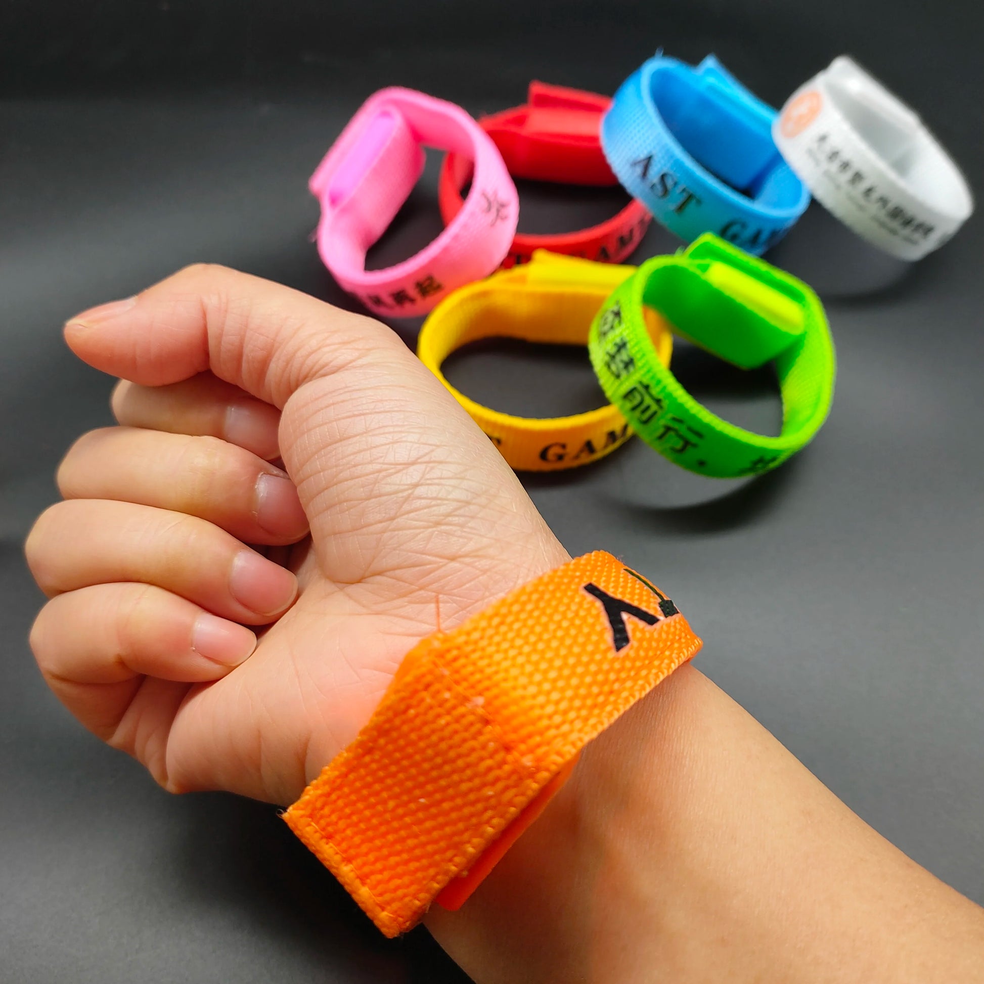 1pcs Light Up Wristband - FestiVibe